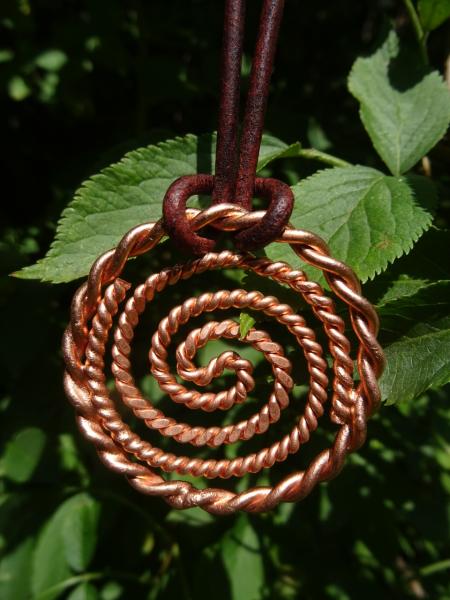 Galaktischer Tensorring mit Doppelspirale | 144 MHz Kupfer | Handgefertigter Dimensionswirbel (Ø 5 cm)